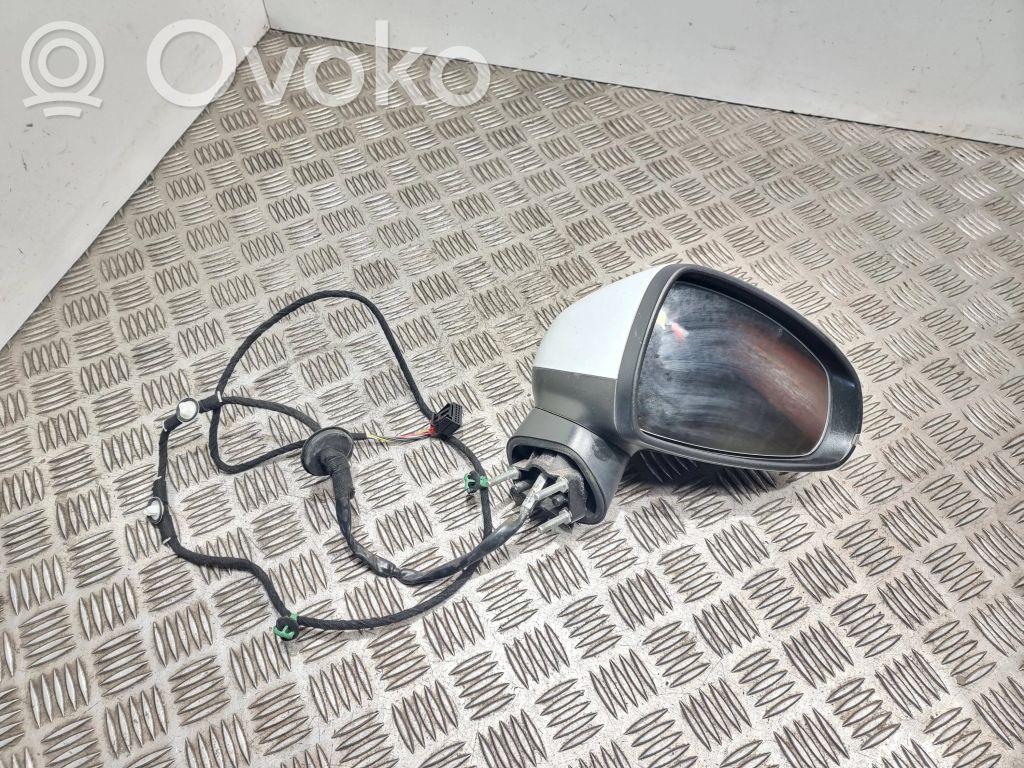 Audi A1 Front door electric wing mirror 