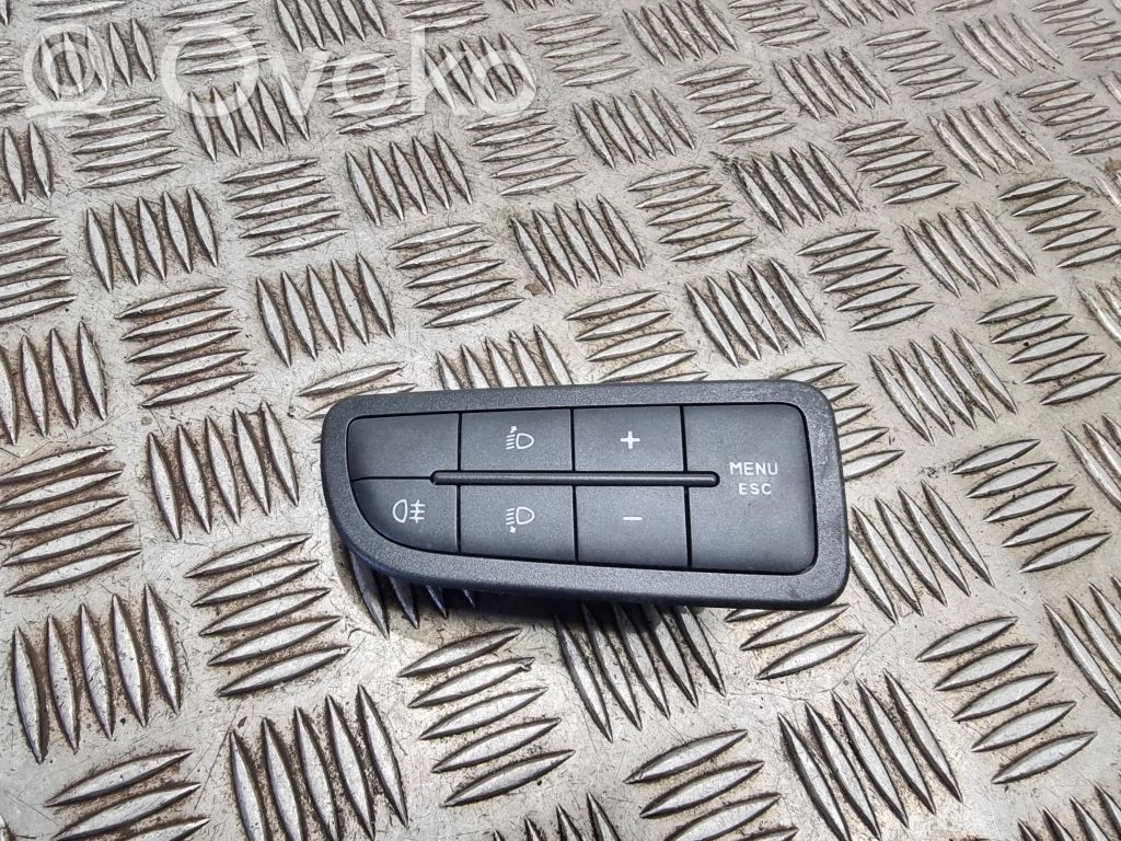 Headlight level height control switch   PBTGF20