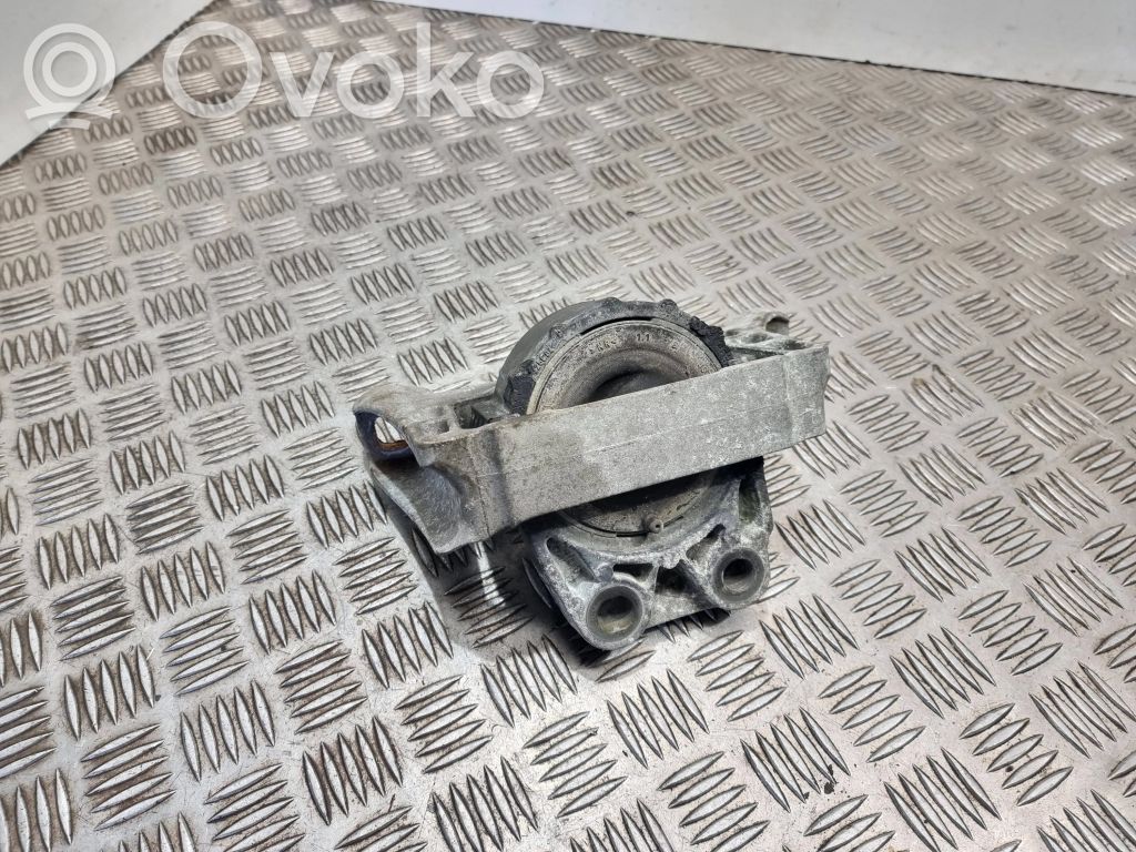 Ford C-MAX I Engine mount bracket 