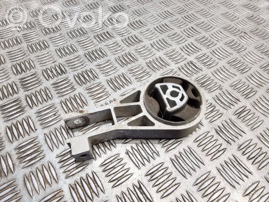 Opel Corsa E Engine mount bracket 