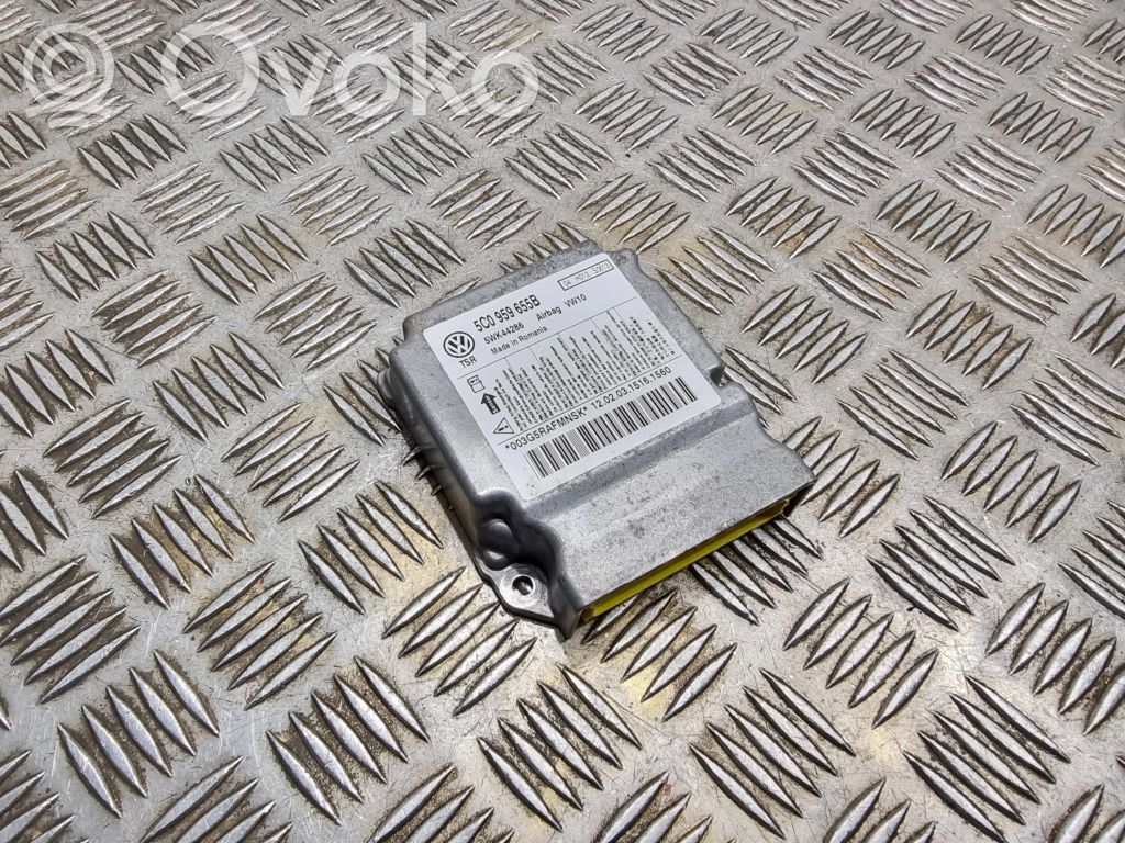 Volkswagen Golf VI Airbag control unit/module 