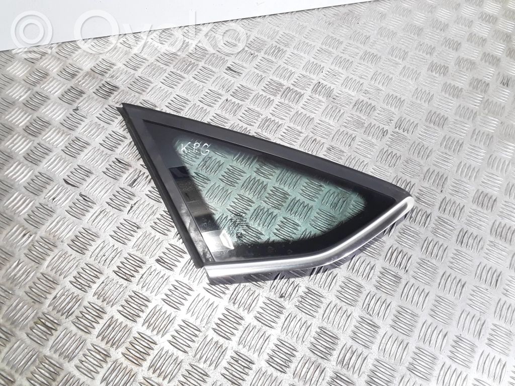Ford Focus Rear side window 