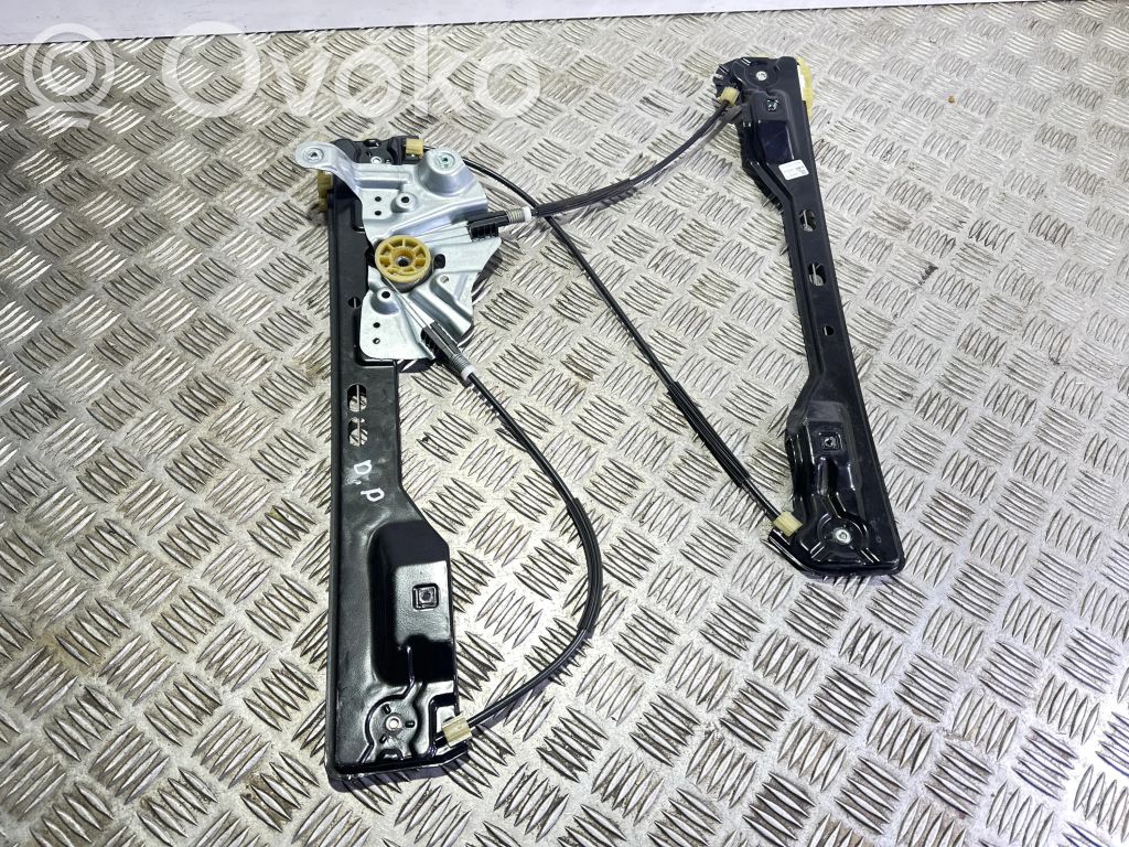 Opel Zafira C Mechanizm podnoszenia szyby przedniej bez silnika 