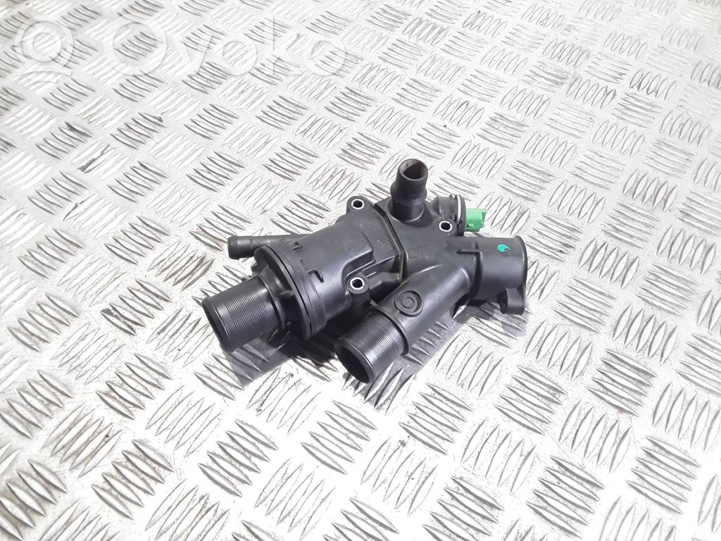 Ford Mondeo MK IV Termostat / Obudowa termostatu 