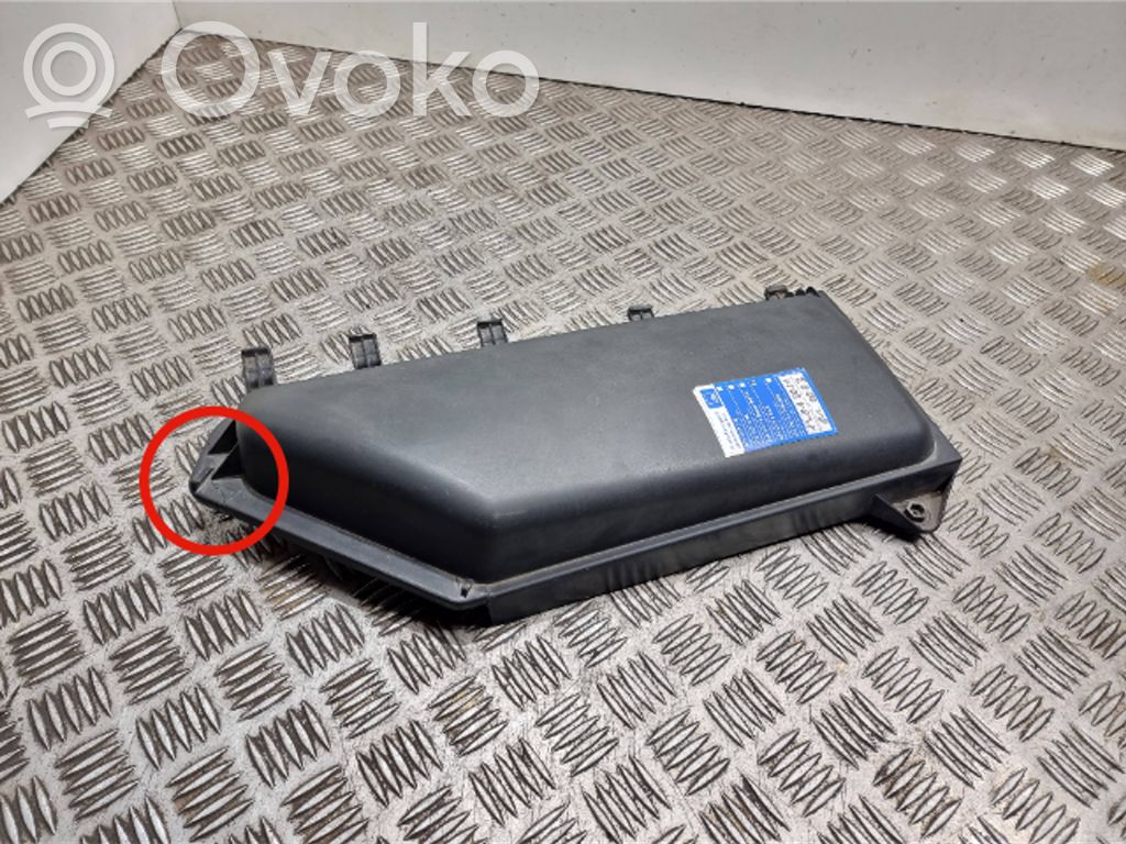 BMW 5 E60 E61 Pokrywa mikrofiltra kabiny 