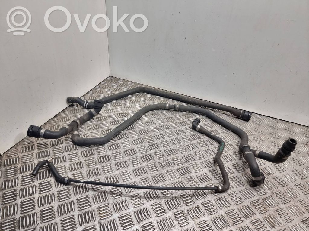 BMW 5 E60 E61 Engine coolant pipe/hose 