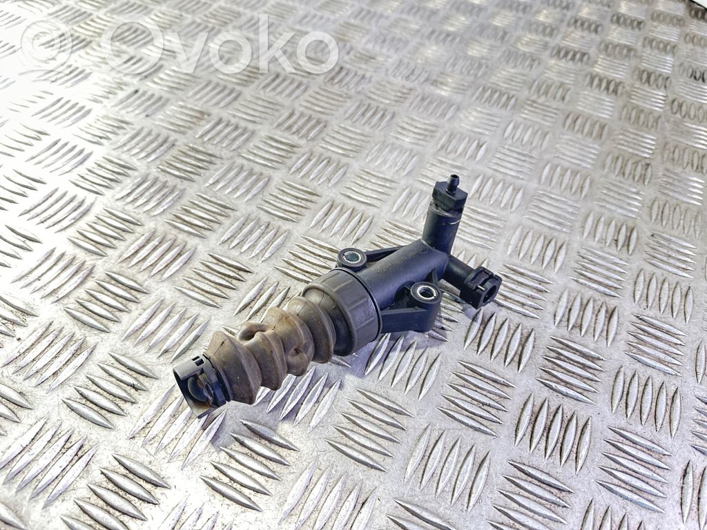 Fiat Punto (199) Siłownik sprzęgła / Wysprzęglik 