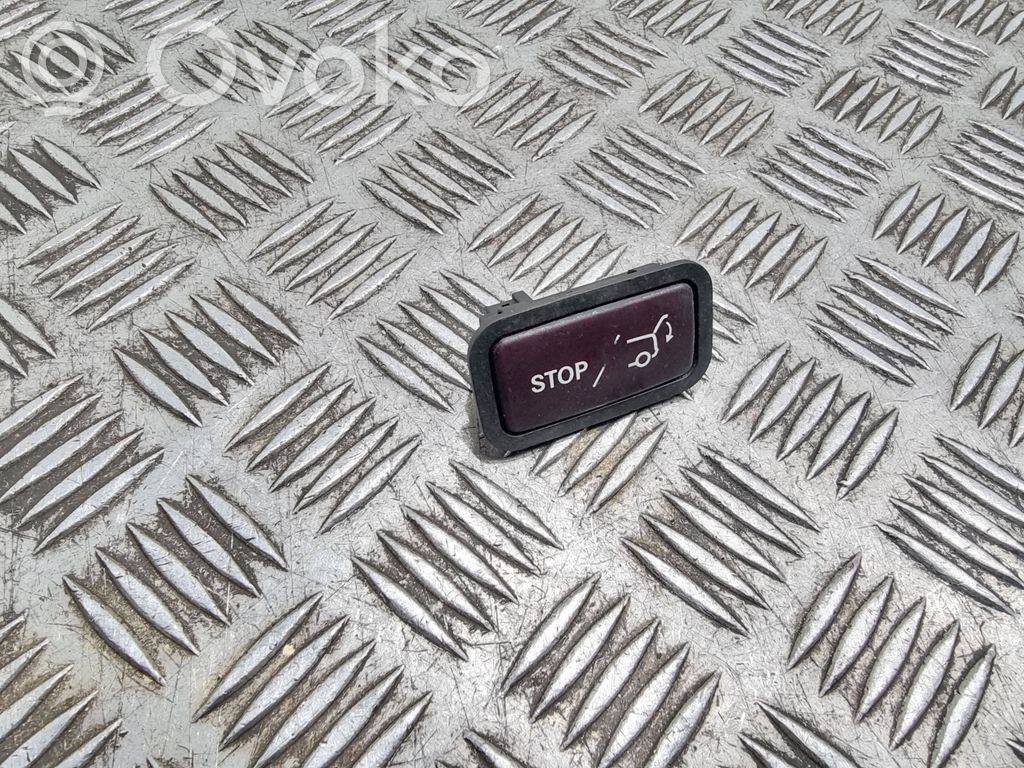 Mercedes-Benz E W212 Tailgate/trunk/boot open switch 