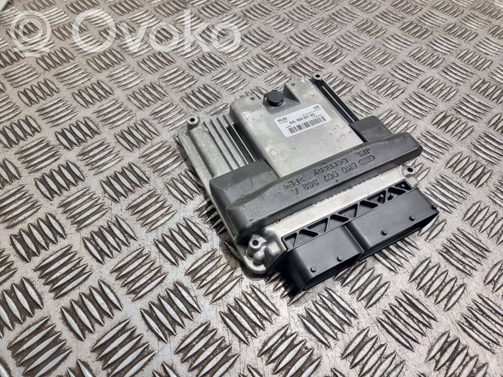 Audi A4 S4 B8 8K Engine control unit/module 