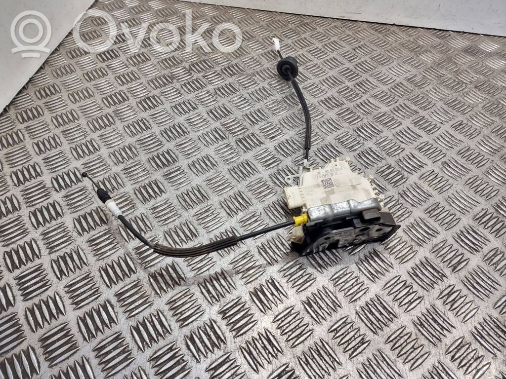 Audi A4 S4 B8 8K Galinių durų spyna 