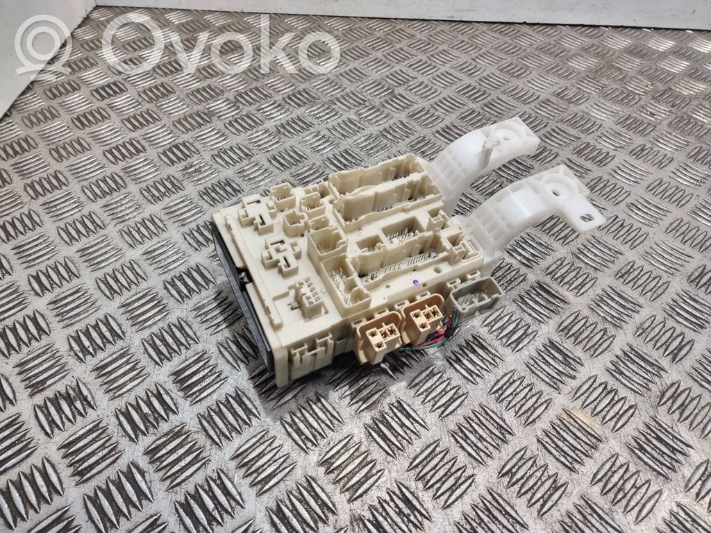 Toyota Yaris Fuse module 