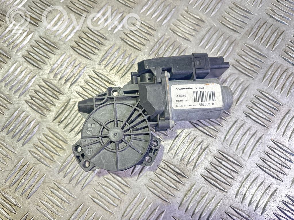 KIA Ceed Galinis varikliukas langų pakėlėjo 