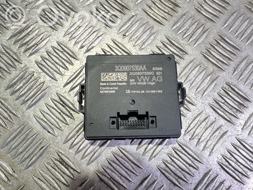 Volkswagen PASSAT B8 Gateway control module 