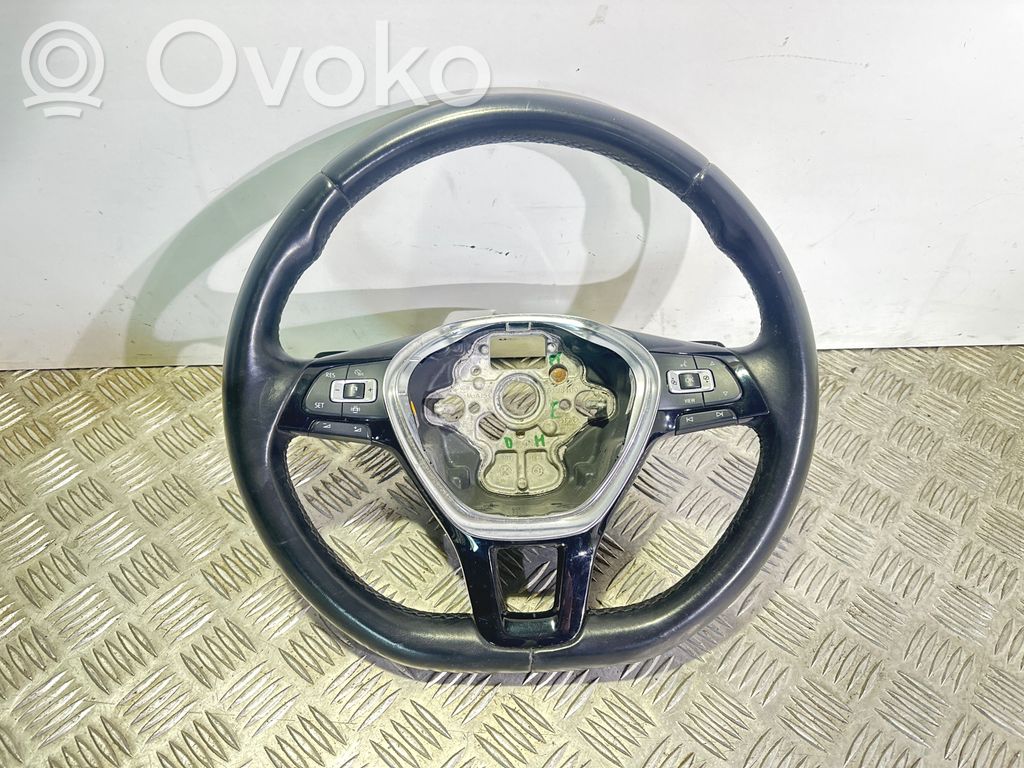 Volkswagen PASSAT B8 Kierownica 