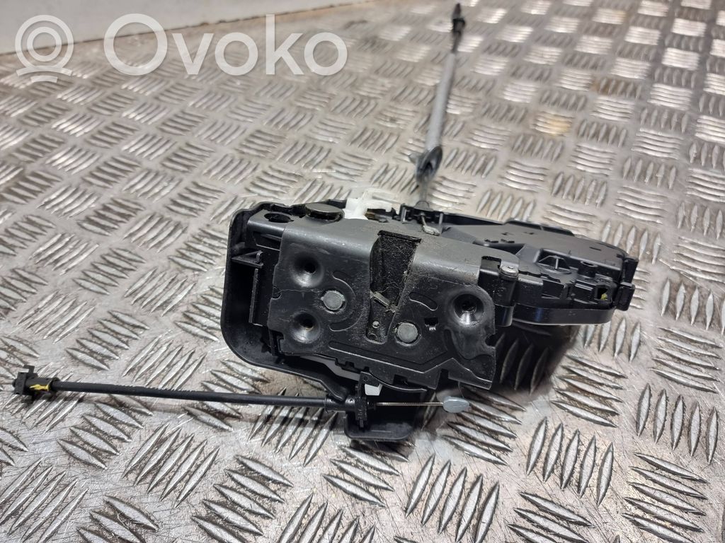Volvo V70 Aizmugurē slēdzene 