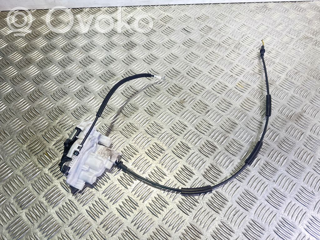 Ford Ka Priekšpusē slēdzene 