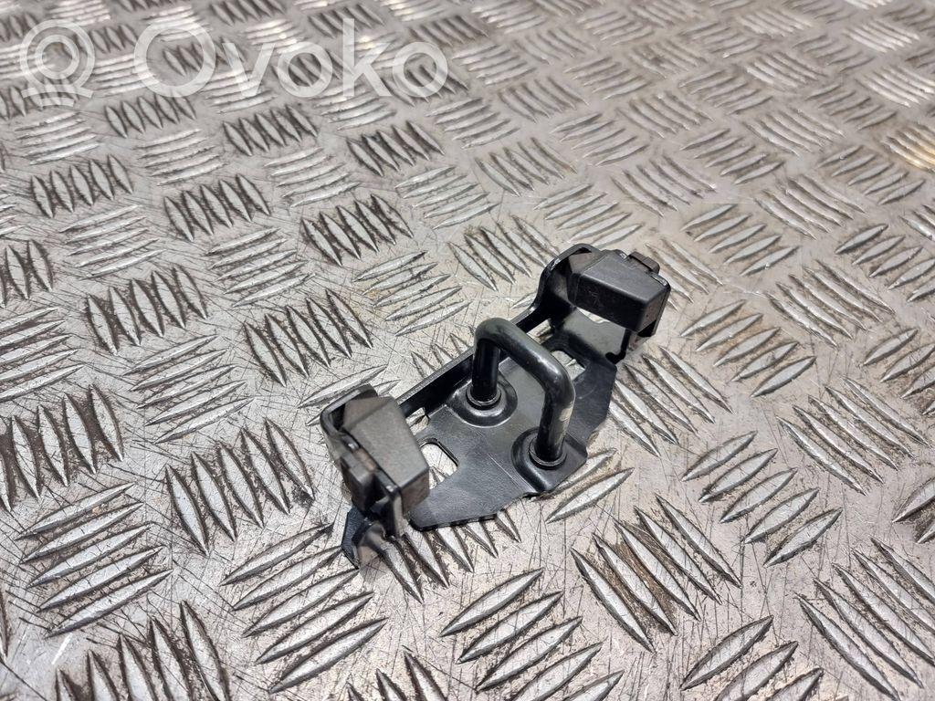 Volvo V70 Trunk lock loop 