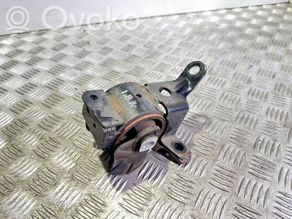 Mazda 6 Engine mount bracket 