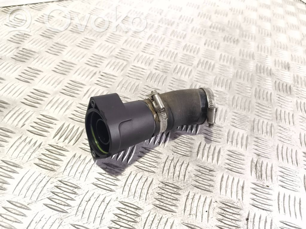 Volkswagen Touran II Intercooler hose/pipe 