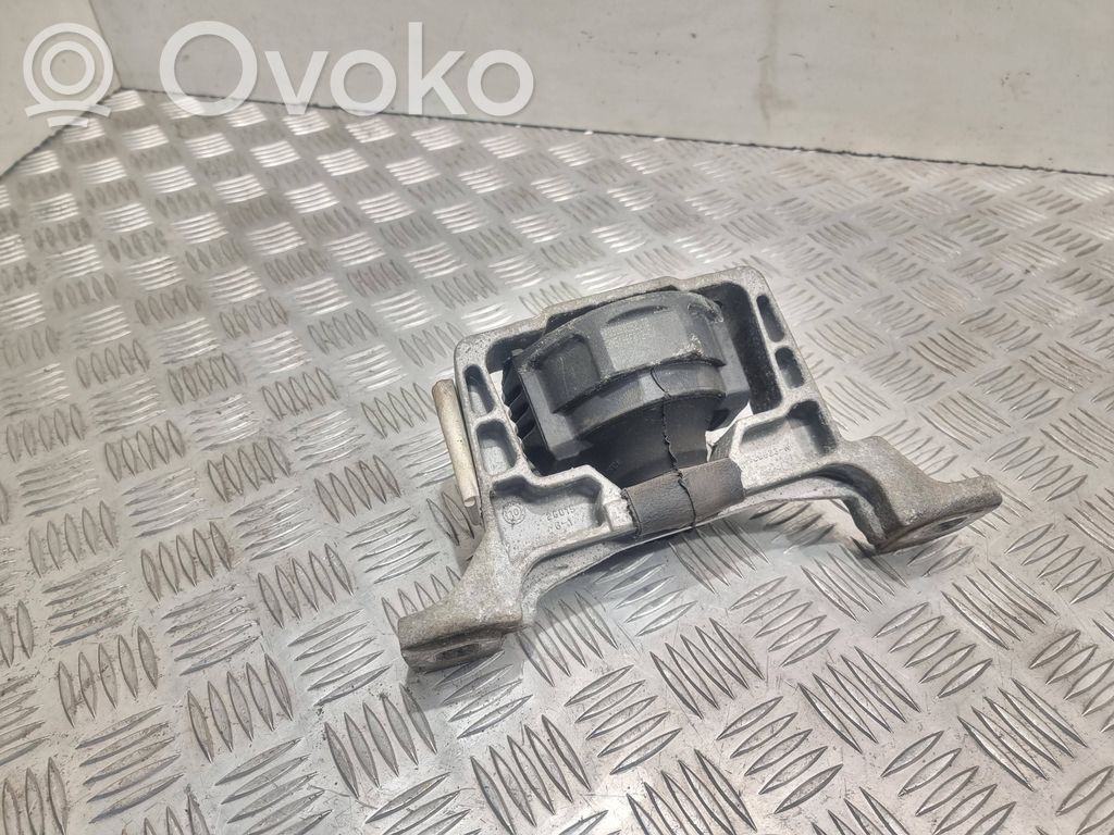 Ford C-MAX II Engine mount bracket 