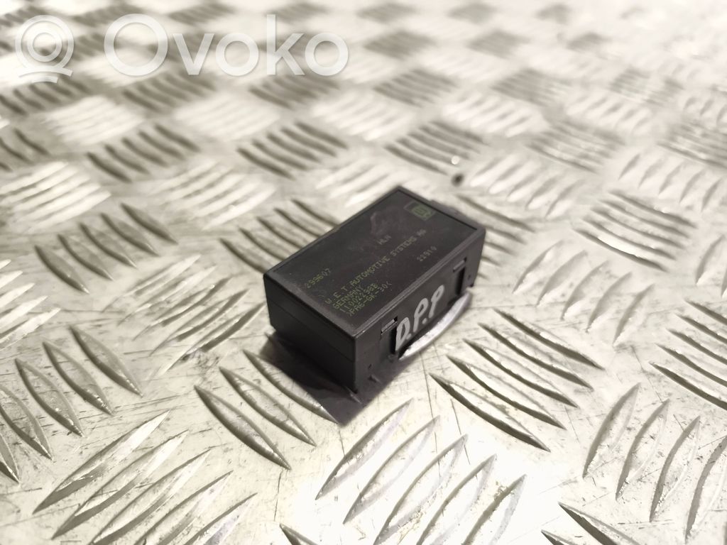 Ford Grand C-MAX Seat heating relay 