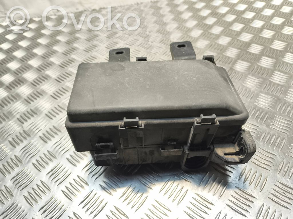 Hyundai Sonata Fuse module 