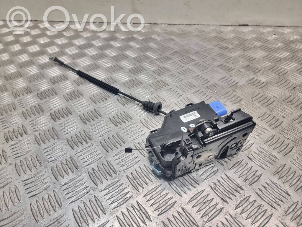 Skoda Octavia Mk2 (1Z) Etuoven lukko 