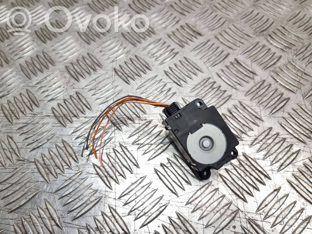 Nissan Note (E11) Silniczek nagrzewnicy 