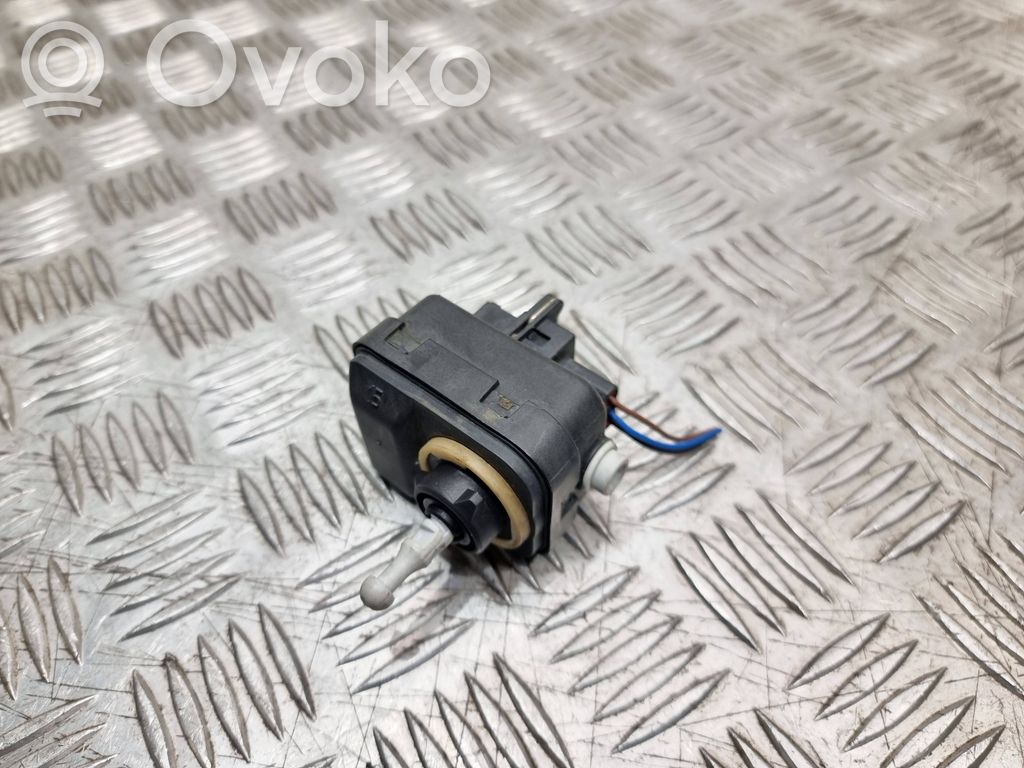Nissan Note (E11) Headlight level adjustment motor 
