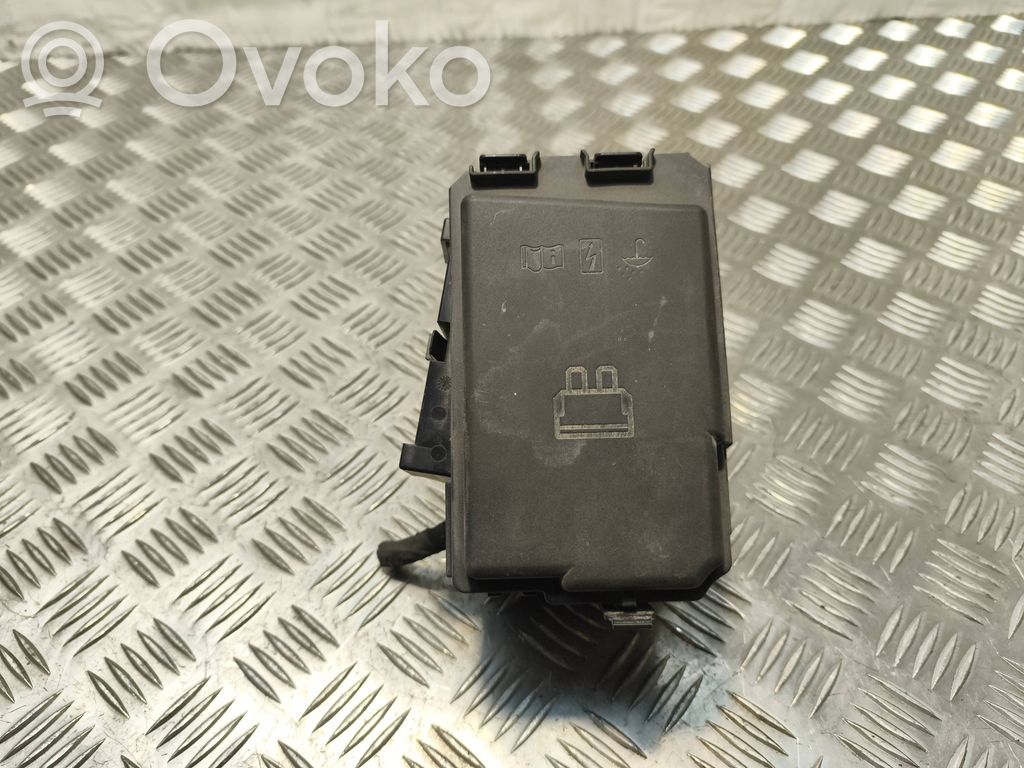 Skoda Fabia Mk3 (NJ) Drošinātāju bloks 