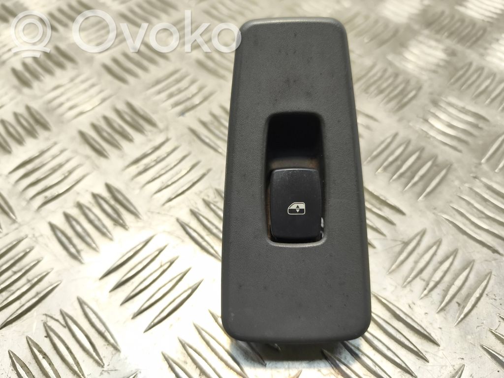 Chrysler Pacifica Electric window control switch 