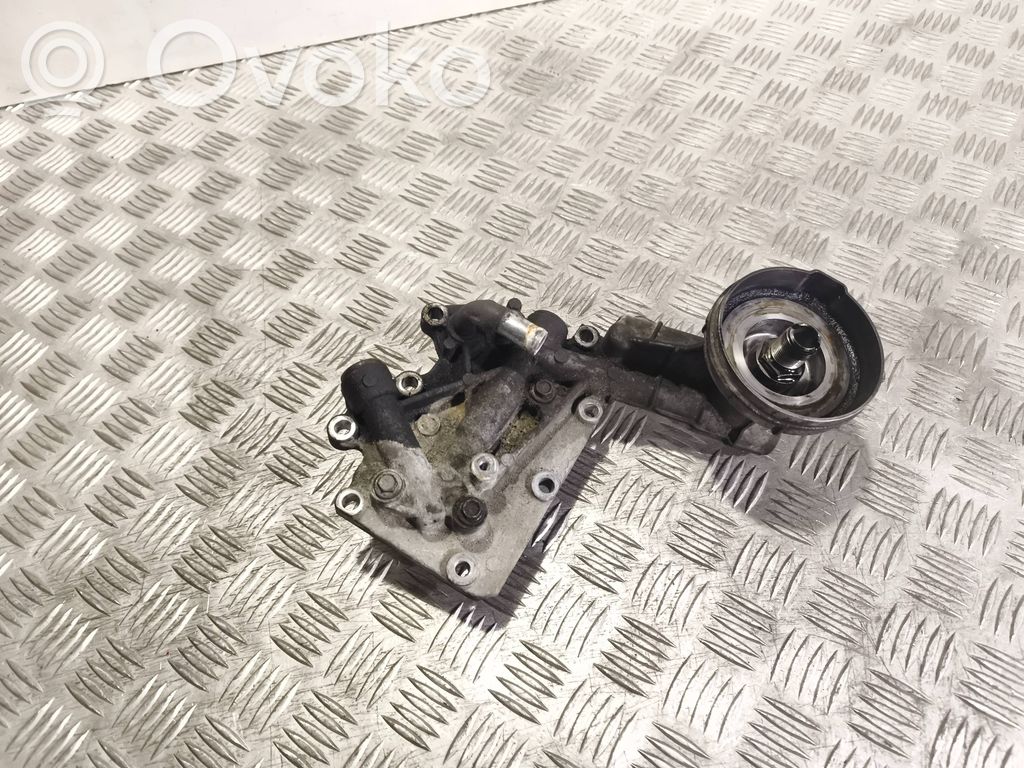 Oil filter mounting bracket