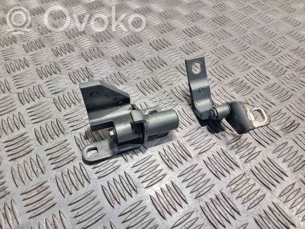 Ford Mondeo MK IV Rear door hinge set 