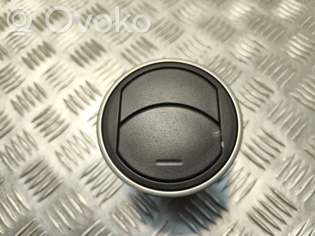 Mazda 3 II Šoninės oro grotelės 