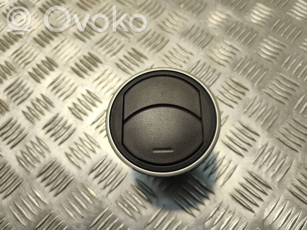Mazda 3 II Šoninės oro grotelės 