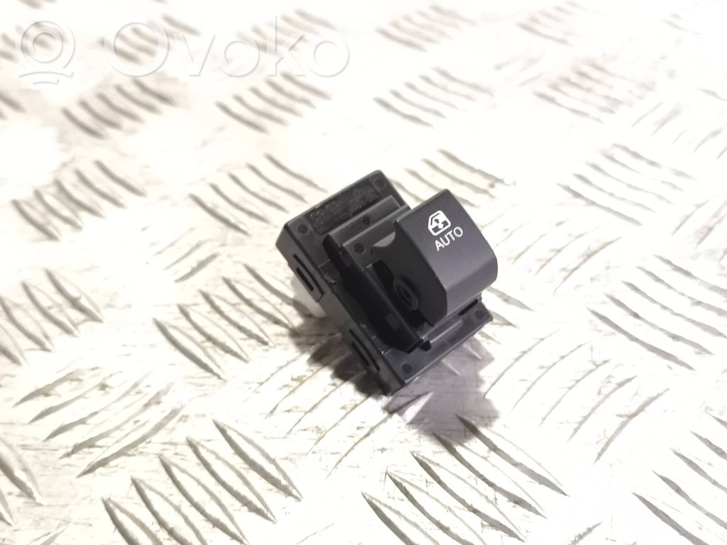 KIA Ceed Electric window control switch 