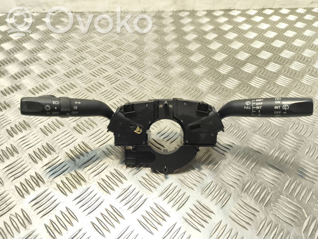 Mazda 2 Rokturu komplekts 