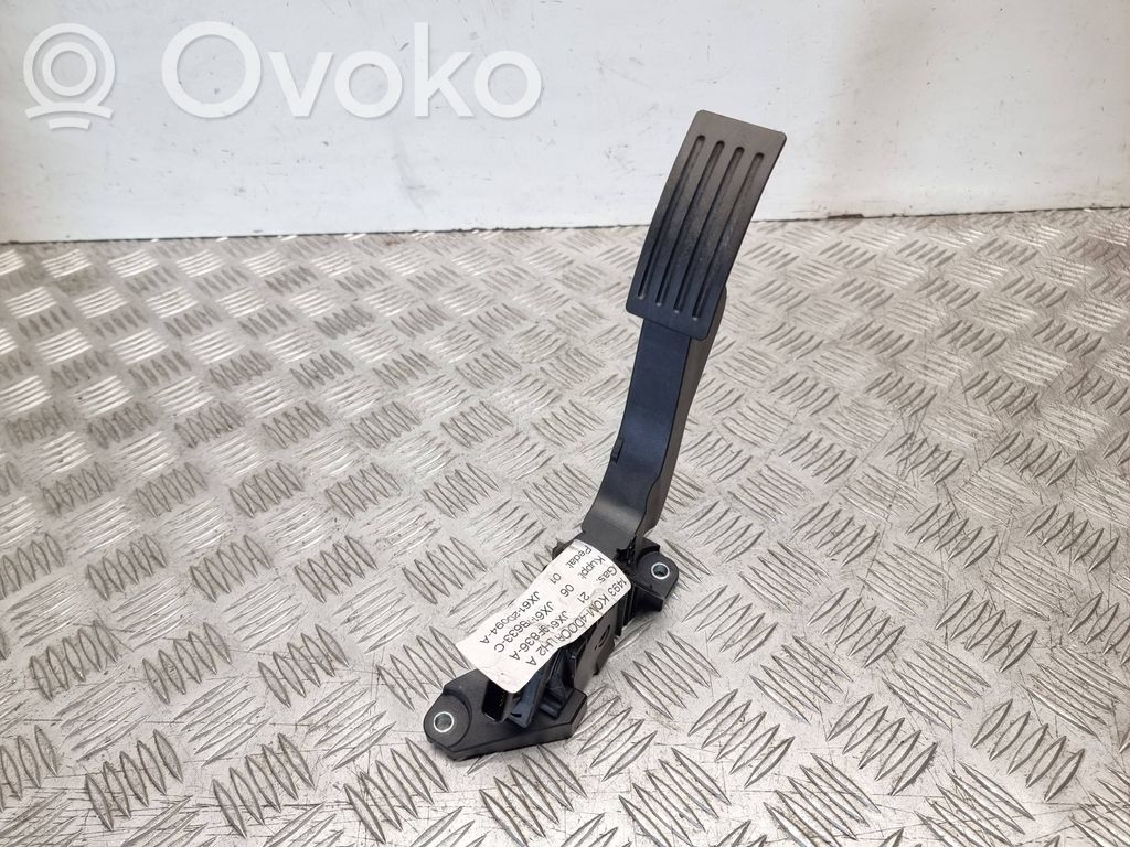 Ford Focus Accelerator throttle pedal 