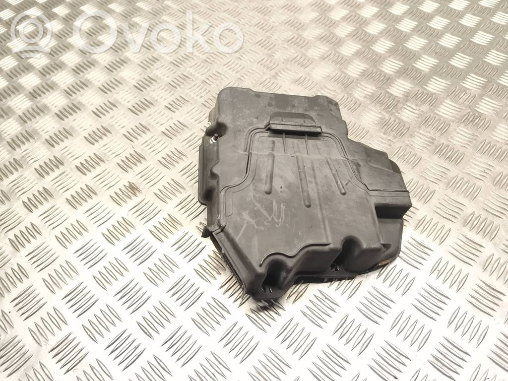Ford Fiesta Motorsteuergerätekasten 