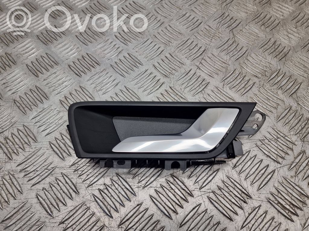Ford Focus Front door interior handle 