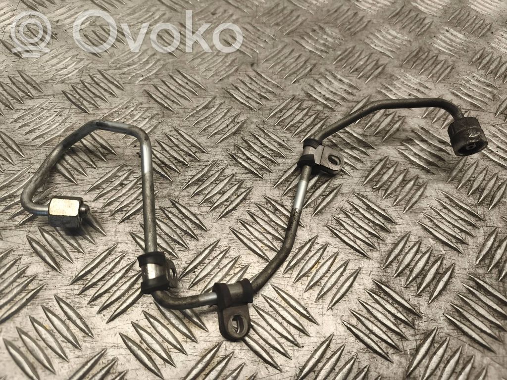 Audi A4 S4 B8 8K Polttoaineputki 