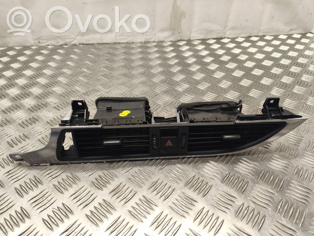 Audi A6 S6 C7 4G Dysze / Kratki środkowego nawiewu deski rozdzielczej 