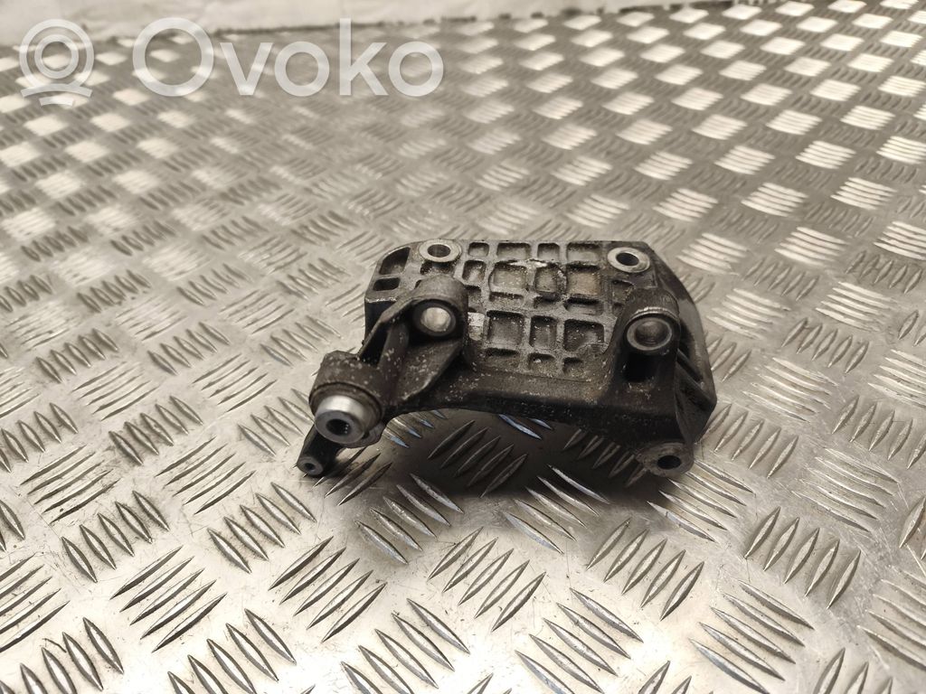 Audi A6 S6 C7 4G Generator/alternator bracket 