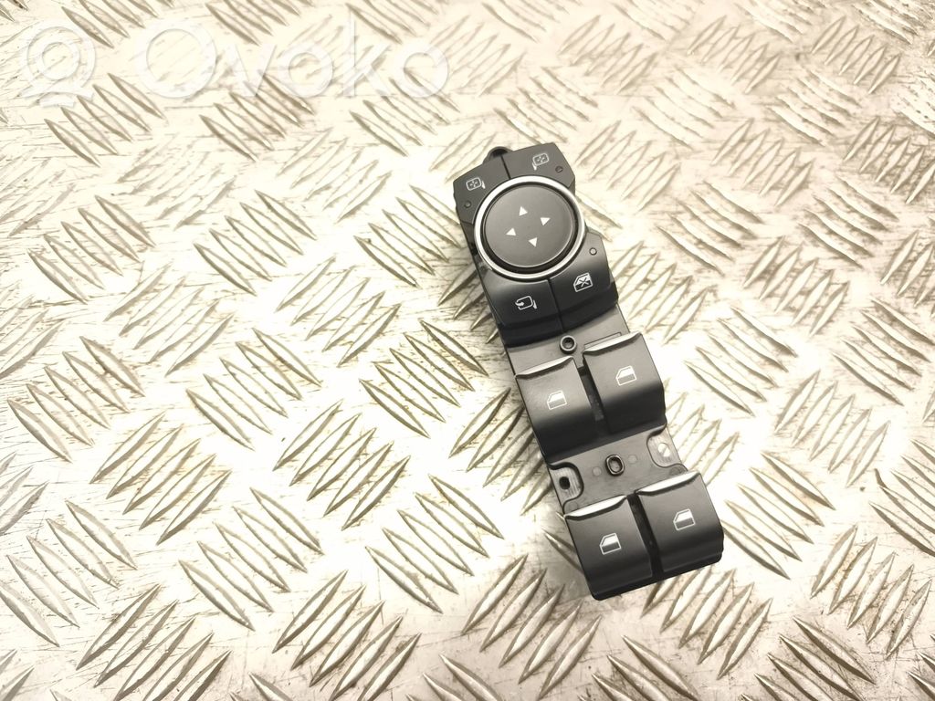 Ford Focus Electric window control switch 