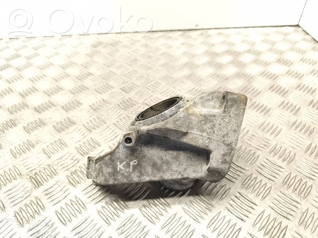 Mercedes-Benz E W211 Engine mounting bracket 