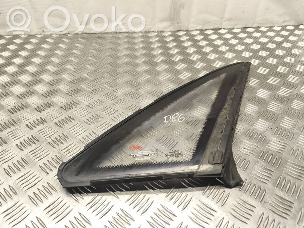 Audi A8 S8 D2 4D Rear side window 