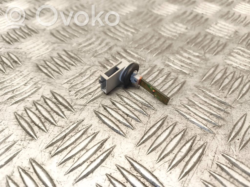 Volkswagen Touran I Interior temperature sensor 
