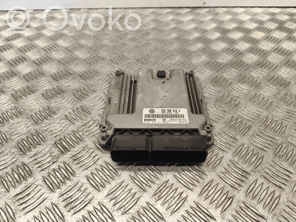 Volkswagen Touran I Engine control unit/module 