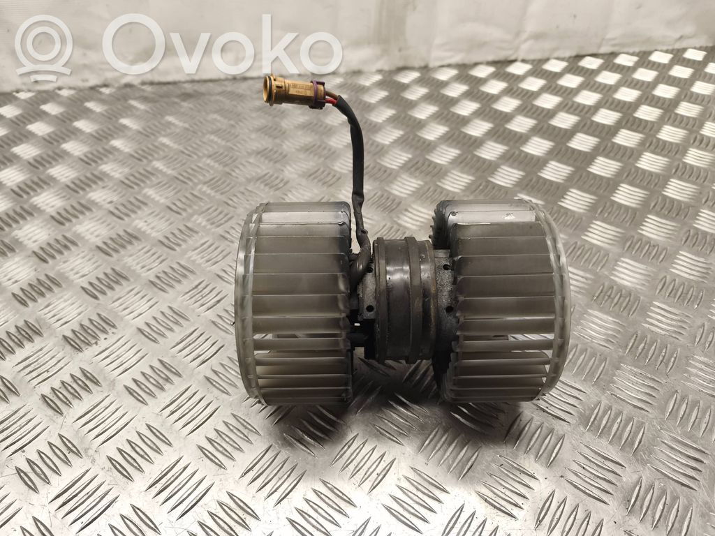 Audi A8 S8 D2 4D Mazā radiatora ventilators 