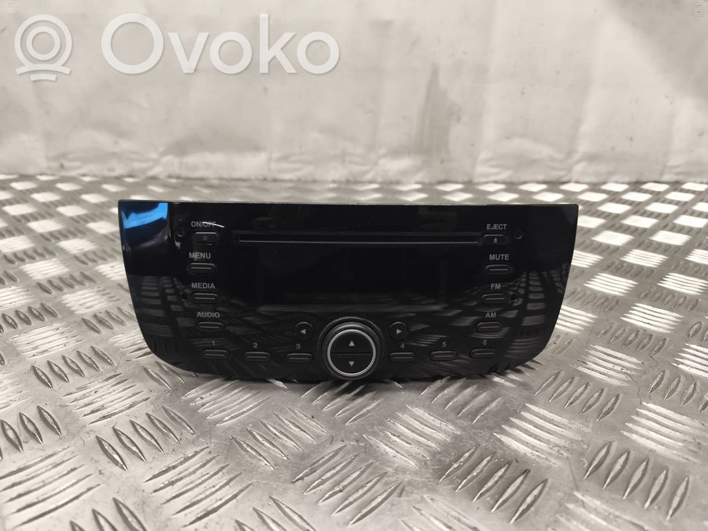 Fiat Punto (199) Radio / CD-Player / DVD-Player / Navigation 